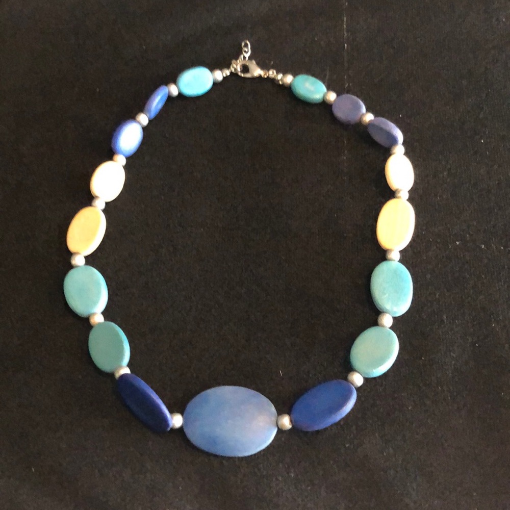 Vintage Wooden Necklace - Picture 1 of 1